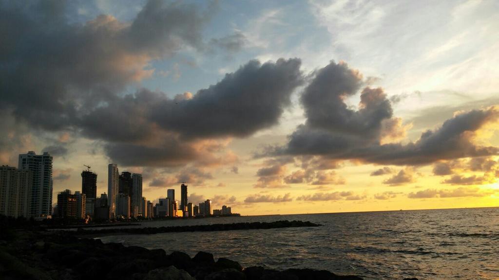 Apto En Cartagena Ed Puerto Azul Vista Al Mar Картахена Экстерьер фото